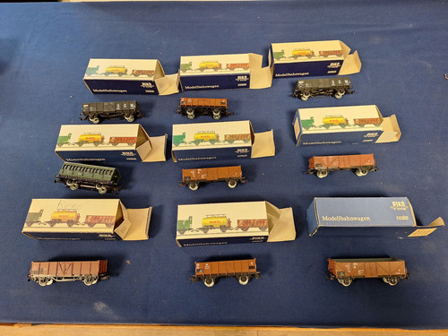 Alte waggons piko - 9, in