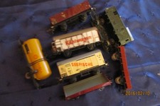 7 HO Wagen verschiedene